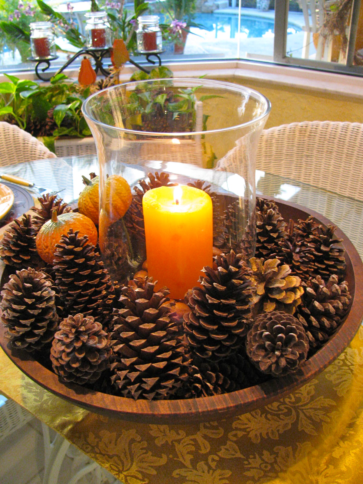 Easy DIY Fall Centerpiece Décor and Candle