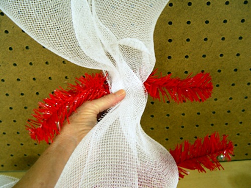  How to Make a Mesh Bow 