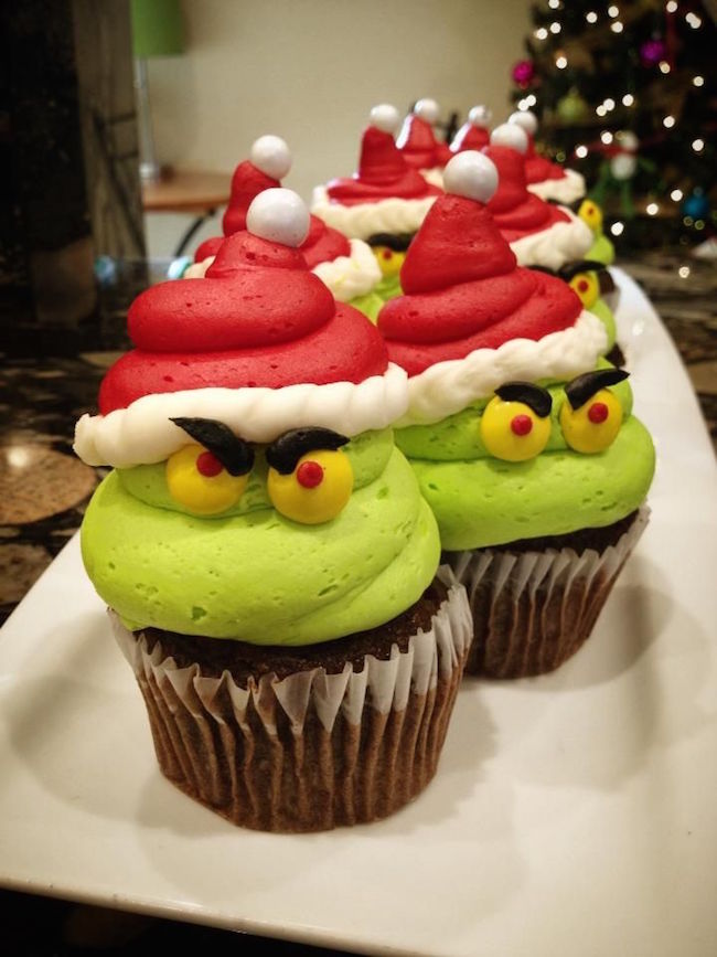 Grinch cupcakes!