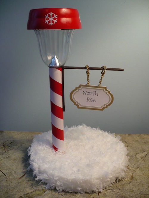 Make a little solar North Pole with supplies from the $1 store! How cute 