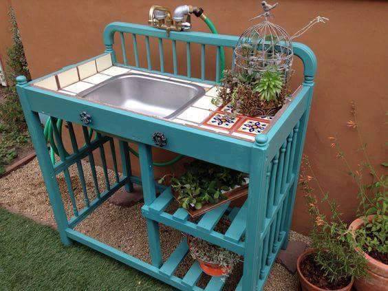 How to build a garden potting bench