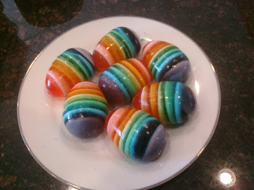 How to make rainbow Easter egg Jello - This is so neat! 