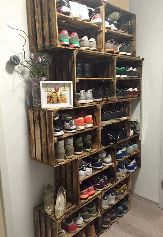 Use old wood crates and make a hanging shoe closet! 