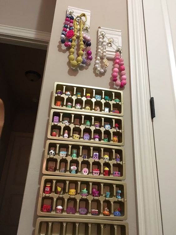 Shopkins or small toy organization idea from the Dollar Store. Can you tell what they are? BRILLIANT and so easy to do!