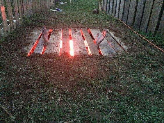 Zombie pit made out of a wood pallet!