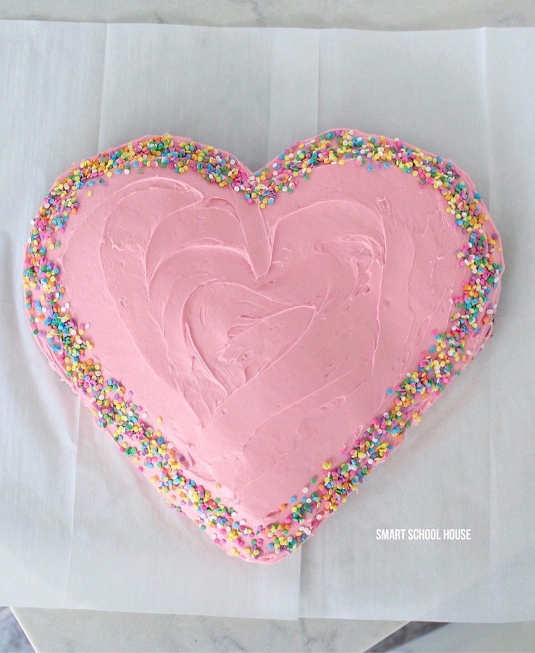 How to Make a Heart Shaped Cake!