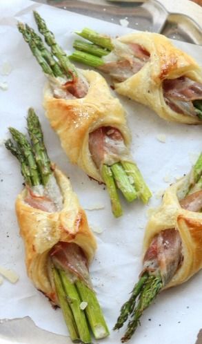 Asparagus, Pancetta and Puff Pastry Bundles