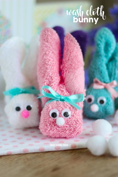 How to make Wash Cloth Bunnies - great for Easter! They are also called boo boo bunnies and you can put ice cubes in them to help soothe boo boos!
