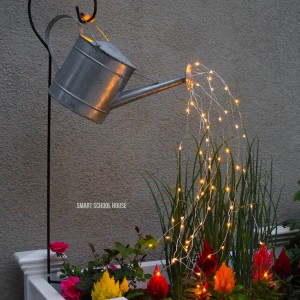 Glowing Watering Can with Fairy Lights - How neat is this? It's SO EASY to make!