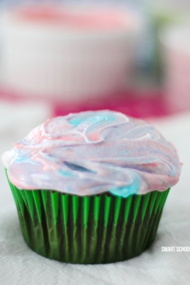 How to make sweet and creamy rainbow Kool Aid Frosting! This is BEST recipe for Kool Aid Frosting. Homemade with a Crisco frosting base. You can add any flavor of Kool Aid!