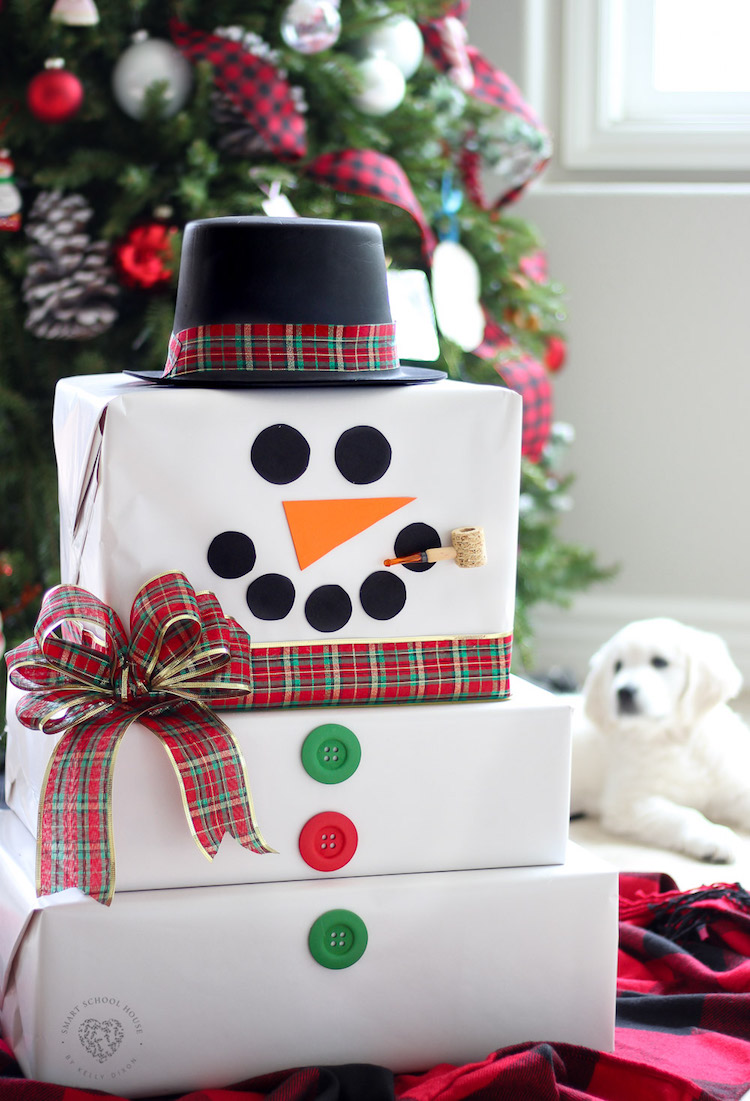 Christmas Cardboard Box Snowman - Make Christmas Magical for the kids! #CardboardBoxCrafts #DIYChristmasDecor #ChristmasGiftWrappingIdeas #DIYChristmas