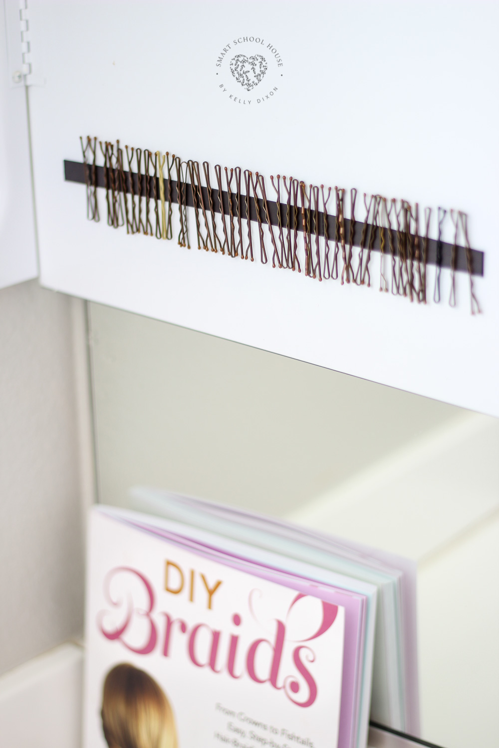 Organization and Tidy Tips - use peel and press magnets on the inside of a medicine cabinet to store bobby pins. So smart! More must-see tips here. #BathroomOrganization #TidyTips #OrganizingTips 