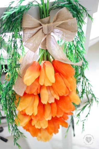 How to make a tulip carrot wreath for spring and Easter #EasterWreath #DIYEaster #SpringWreath