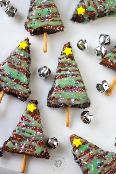 Cut up brownies to create a fun holiday treat. In just a few added steps, you can share these sweet Christmas tree brownies with everyone you love. Kids can even help make these extra special! They’ll have fun decorating their own Christmas brownie with a pretzel trunk and ornaments made of sprinkles. 