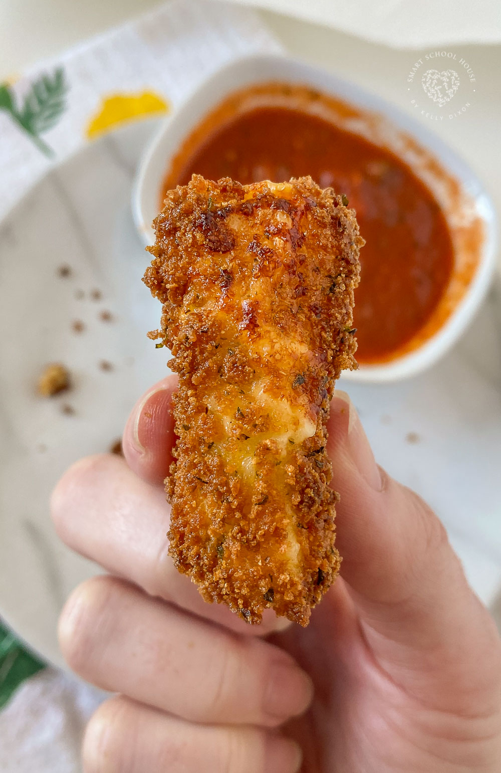 Knowing how to make your own mozzarella sticks is a dangerous thing. At any moment, you could whip up your very own sticks of warm and creamy mozzarella surrounded in perfectly fried Italian batter. Comfort food you say? Yes. And it's very, very dangerous to know how easy they are to make. Here’s how to do it: