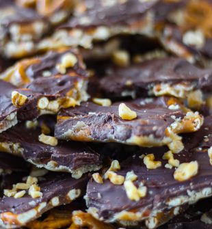 Chocolate Toffee Pretzel Bark - Salty, sweet, buttery PERFECTION! ark