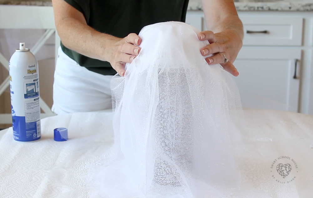 How to Make Tulle Ghosts