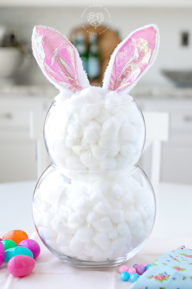 An Easter Fish Bowl Bunny is simply cuteness overload! Designed by stacking fish bowls filled with soft and fluffy cotton balls.