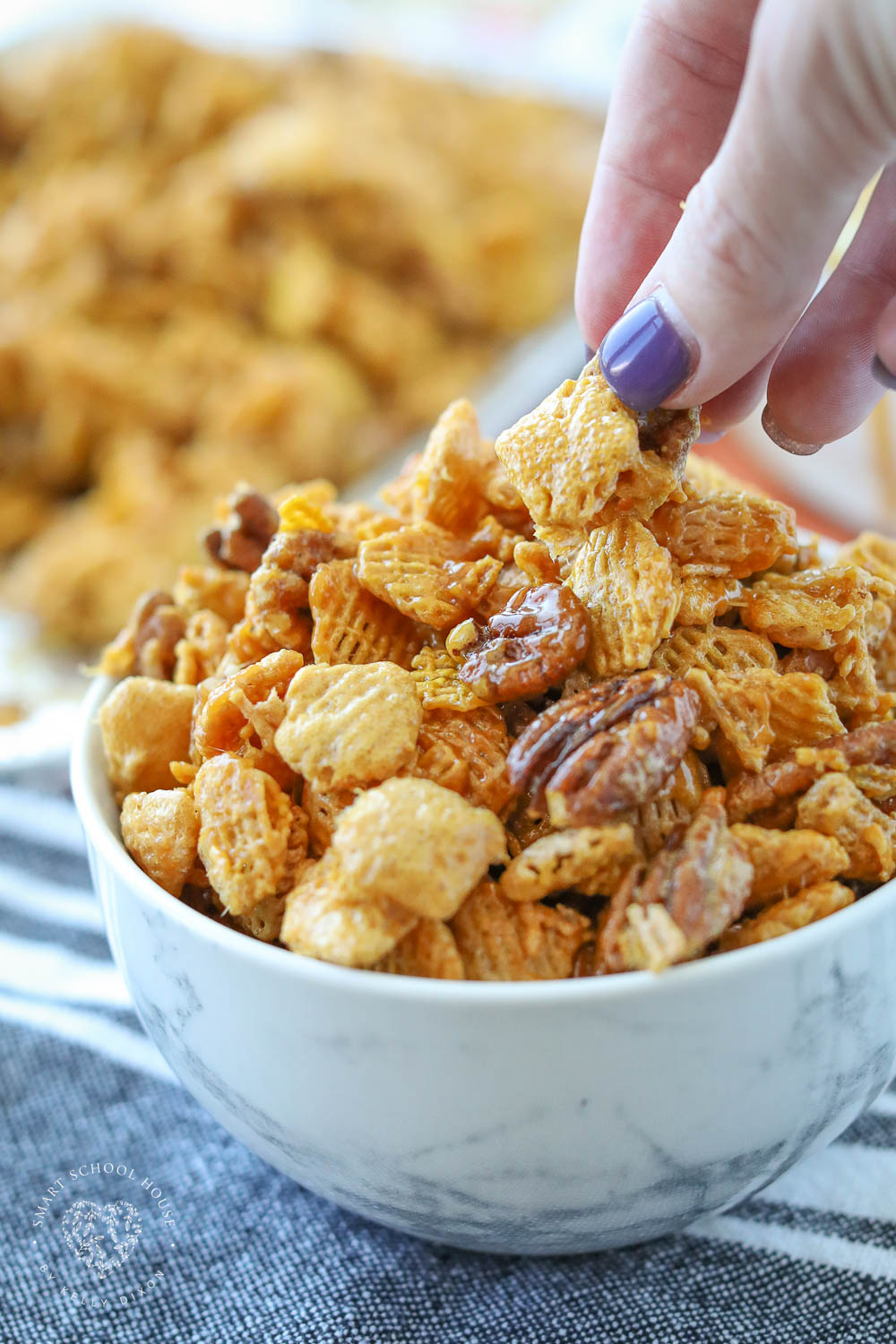 Praline crunch is sweet, salty, and deliciously addicting! Crispix and pecans are covered in a fluffy, buttery, and sugary coating.