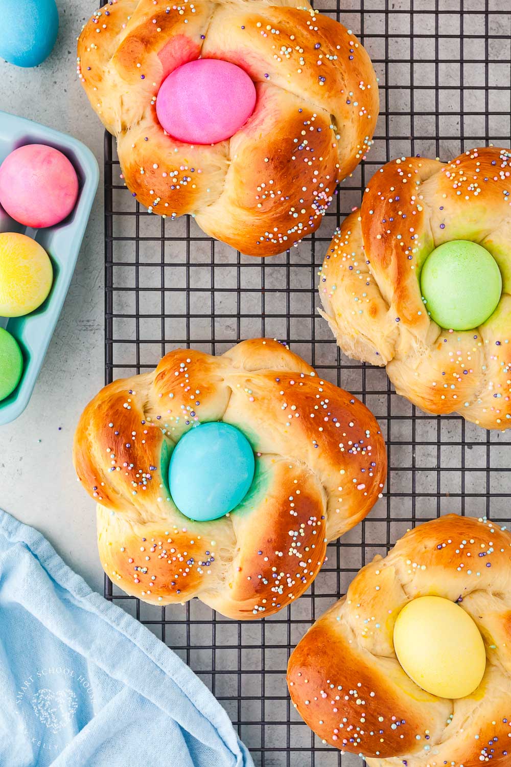 Easter Bread with a colorful egg in the middle! Look at how cute these bread rings are! They are EASY to make!