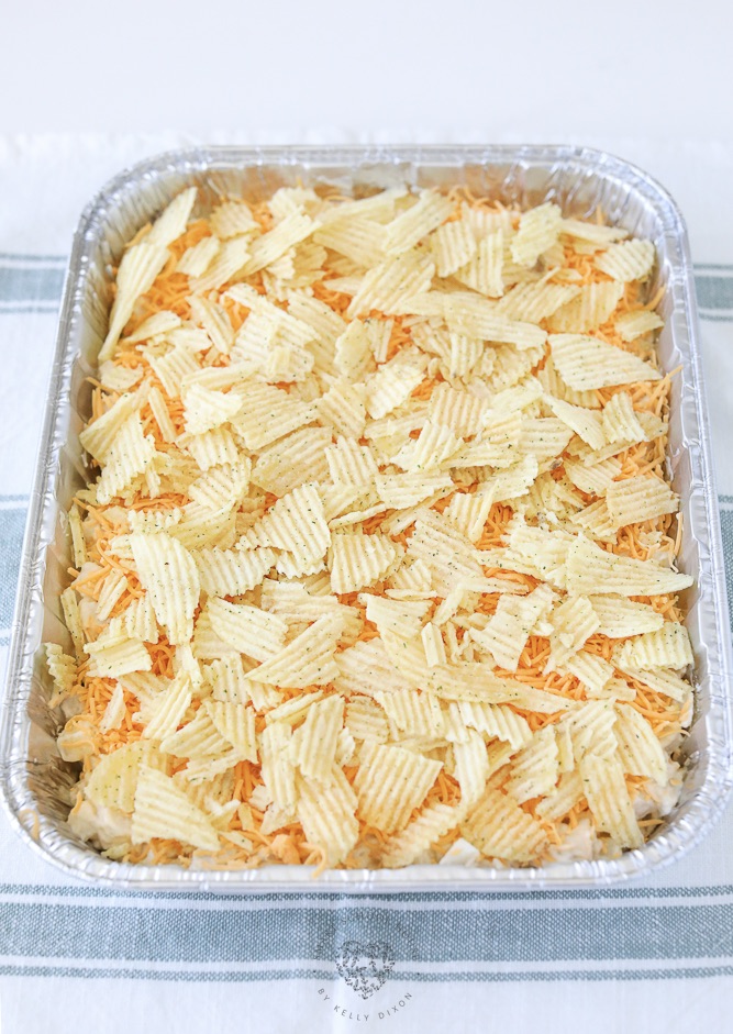 Party potatoes covered with chips
