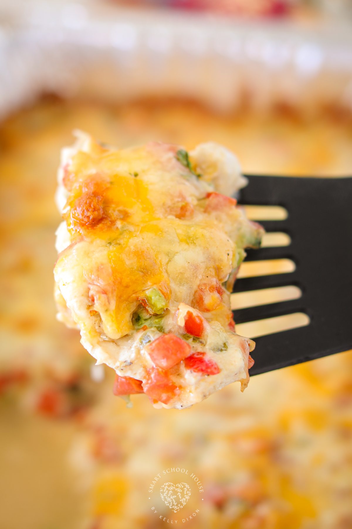 This easy Pico de Gallo Chicken is a quick baked chicken dinner made with juicy chicken, fresh pico de gallo, Mexican spices, and melted cheese.