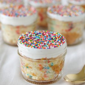 Looking for the viral Dot Cakes recipe from TikTok? These adorable homemade mini cakes are decorated with colorful frosting dots and are perfect for parties, holidays, and fun baking projects.